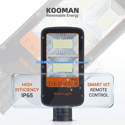 Doppelarmige wasserdichte Solarkennleuchte 100W-500W Kundenspezifische Solar-LED-Leuchte für Garten und Straße