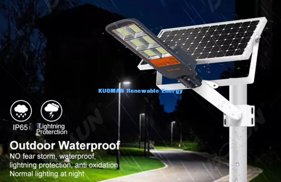 Doppelarmige wasserdichte Solarkennleuchte 100W-500W Kundenspezifische Solar-LED-Leuchte für Garten und Straße